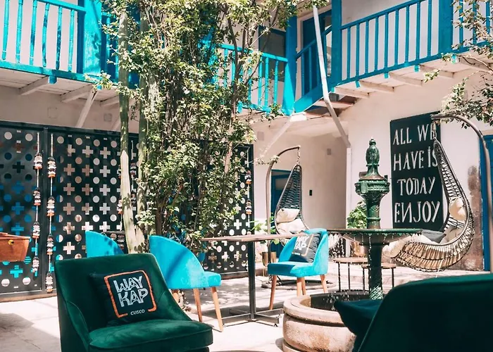 Way Kap Hotel *